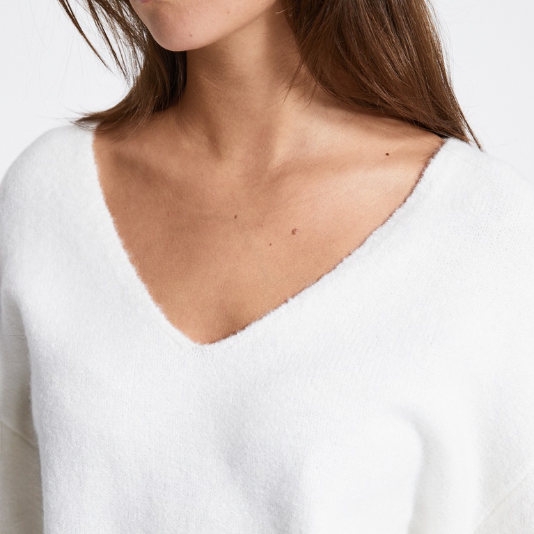 V-neck knit sweater "Keira"
